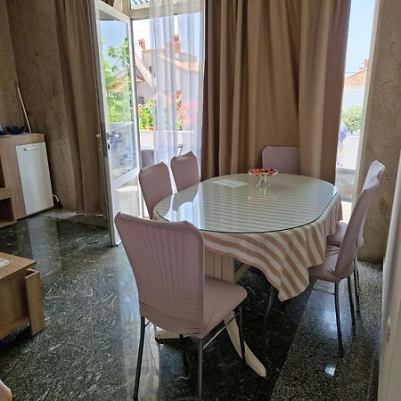 Apartmani Buba Подстрана Екстериор снимка
