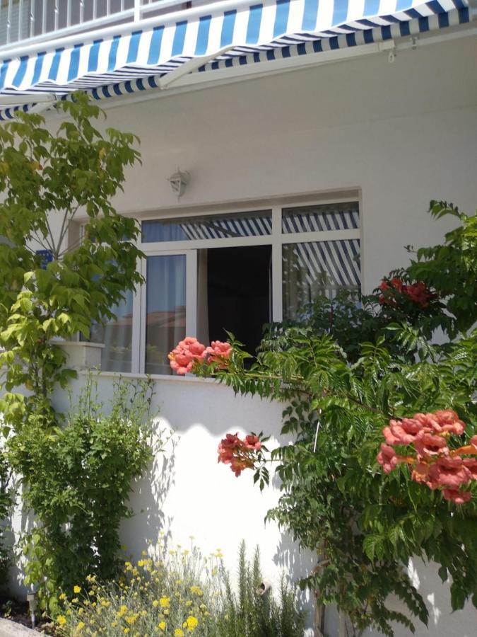 Apartmani Buba Подстрана Екстериор снимка